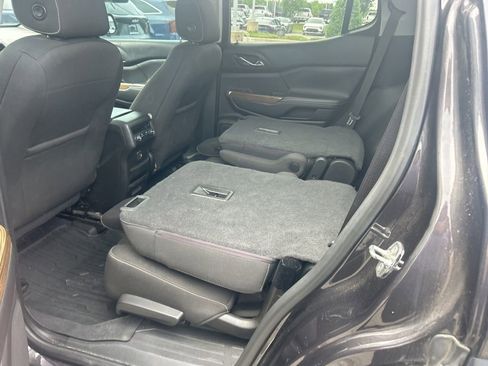 Used 2018 GMC Acadia SLE FWD image 8