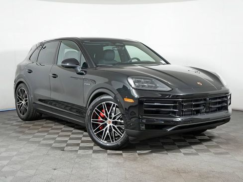 New 2026 Porsche Cayenne S AWD/4WD image 9