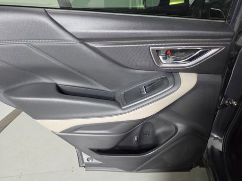 Used 2024 Subaru Forester Limited AWD/4WD image 39