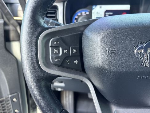 Certified 2022 Ford Bronco Wildtrak image 27