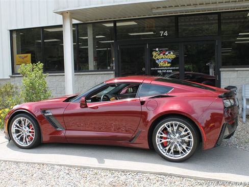 Used 2016 Chevrolet Corvette Z06 w/ 3LZ Preferred Equipment Group RWD image 5