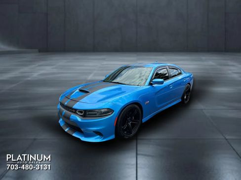 Used 2019 Dodge Charger Scat Pack w/ Plus Group RWD image 6