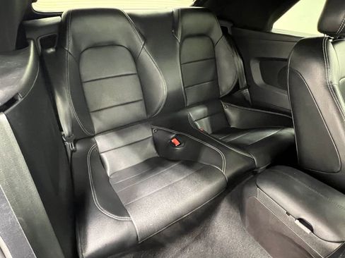 Used 2019 Ford Mustang Premium RWD image 31
