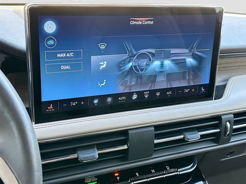 Used 2023 Lincoln Corsair Reserve w/ Equipment Group 201A image 16