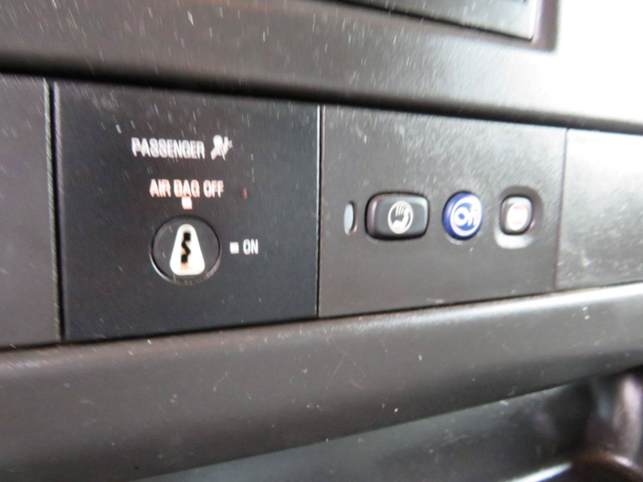 Used 2014 Chevrolet Express 2500 RWD image 13