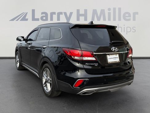 Used 2019 Hyundai Santa Fe XL image 3