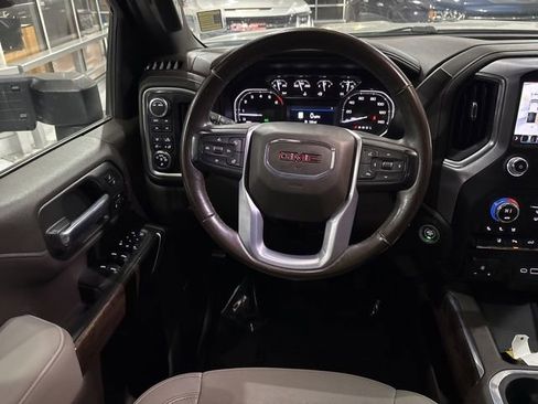 Used 2021 GMC Sierra 2500 SLT w/ SLT Preferred Package image 30