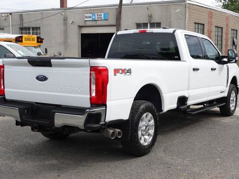 Used 2024 Ford F250 XLT image 3