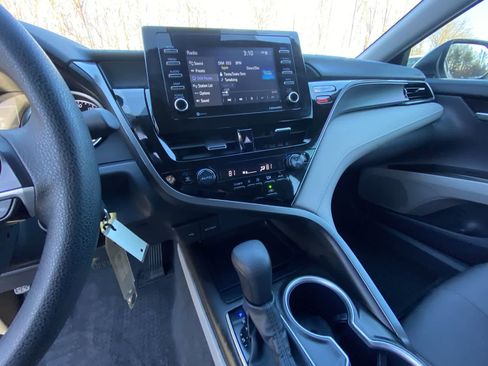 Used 2023 Toyota Camry LE image 25