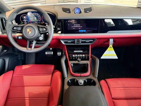 New 2026 Porsche Cayenne S AWD/4WD image 32