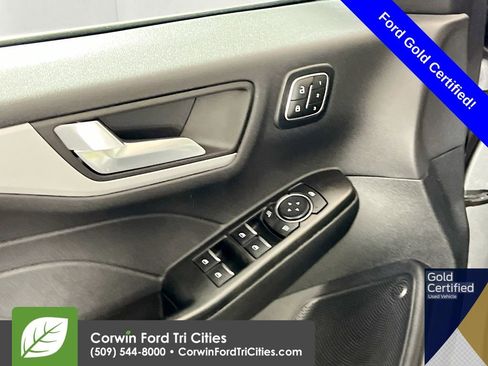 Used 2025 Ford Escape Platinum image 12