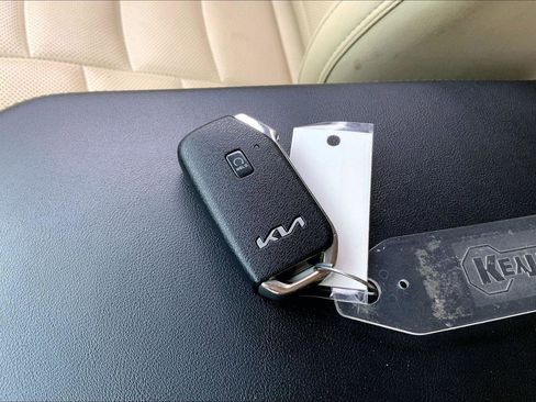 Used 2023 Kia Stinger GT2 AWD/4WD image 12