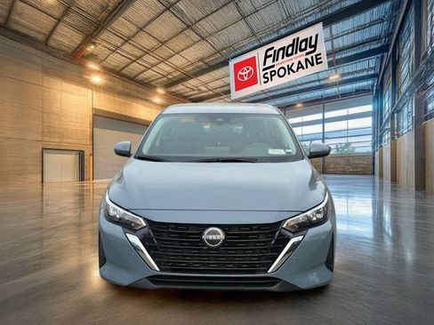 Used 2024 Nissan Sentra SV FWD image 2