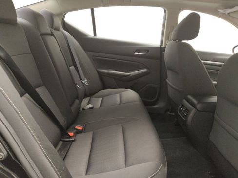 Used 2019 Nissan Altima 2.5 SV image 19