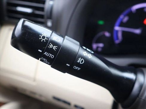 Used 2013 Lexus RX 450h AWD w/ Navigation Pkg image 16