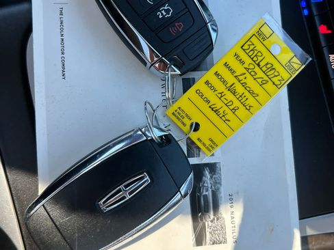 Used 2019 Lincoln Nautilus Reserve w/ Ultimate Package AWD/4WD image 21