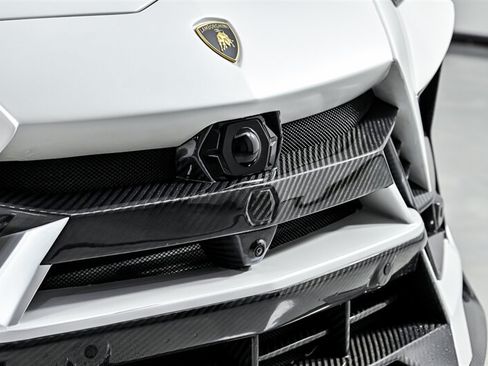 Used 2019 Lamborghini Urus AWD/4WD image 4