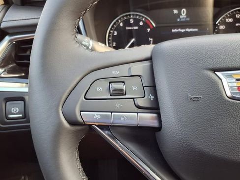 New 2025 Cadillac XT6 Luxury image 33