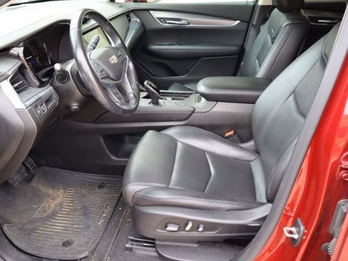 Used 2019 Cadillac XT5 Luxury image 17