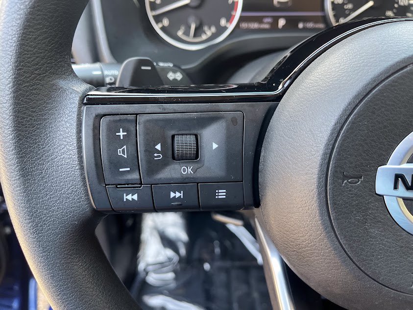 Used 2021 Nissan Rogue SV AWD/4WD image 14