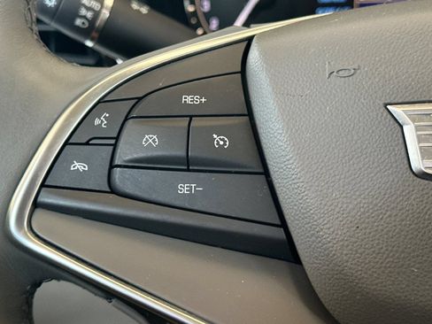 Used 2018 Cadillac XT5 Luxury w/ Driver Awareness Package FWD image 25