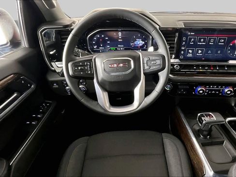 Certified 2023 GMC Sierra 1500 Elevation w/ Preferred Package AWD/4WD image 6