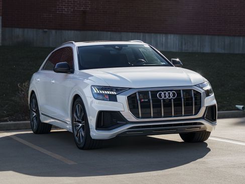 Used 2023 Audi SQ8 Prestige image 2
