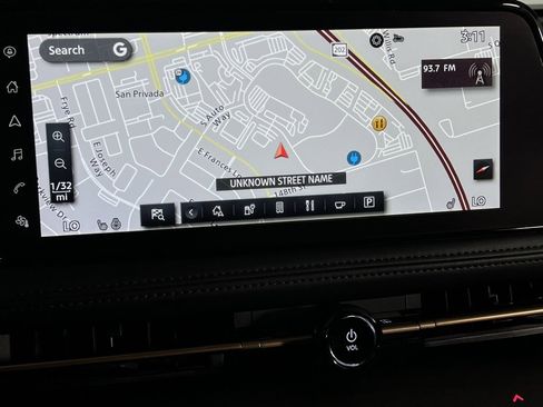 Used 2024 Nissan Ariya AWD image 18