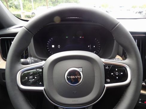 New 2026 Volvo XC60 B5 Core w/ Climate Package image 15