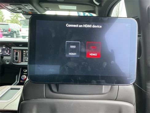 Used 2023 GMC Yukon Denali Ultimate image 29
