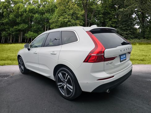 Used 2019 Volvo XC60 T6 Momentum w/ Premium Package AWD/4WD image 5