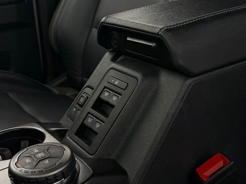 Certified 2025 Ford Bronco Outer Banks AWD/4WD image 35