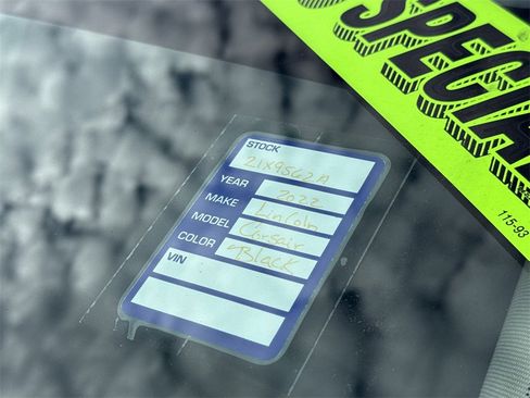 Used 2022 Lincoln Corsair Standard image 7