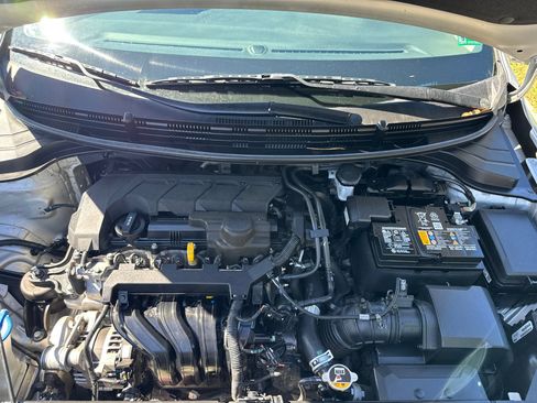 Used 2022 Kia Rio S image 6