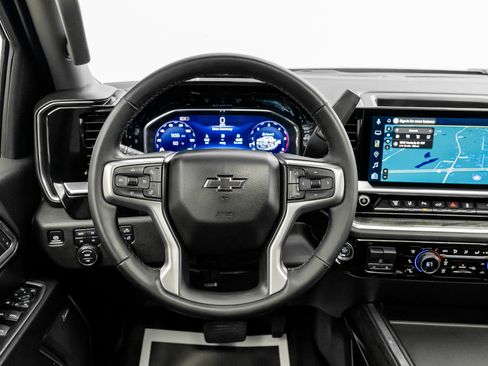 Used 2025 Chevrolet Silverado 2500 LTZ w/ LTZ Plus Package image 43