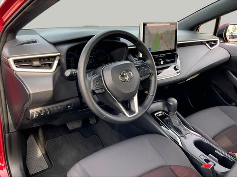 Certified 2026 Toyota Corolla SE w/ SE Premium Package FWD image 17