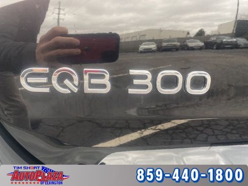 Used 2023 Mercedes-Benz EQB 300 4MATIC image 18