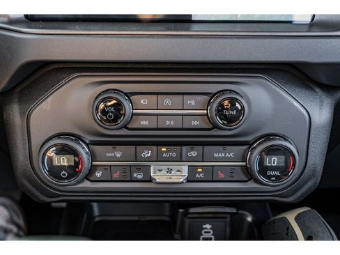 New 2026 Ford Bronco Badlands AWD/4WD image 16