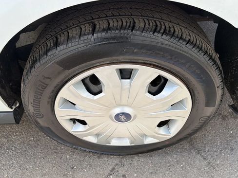 Used 2020 Ford Transit Connect XL FWD image 9
