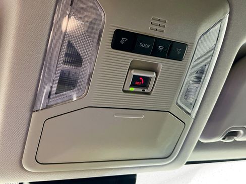 Used 2025 Toyota RAV4 LE FWD image 20