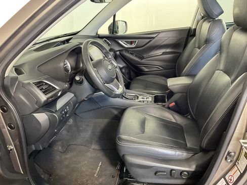 Used 2020 Subaru Forester Limited image 18