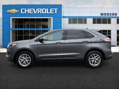Used 2023 Ford Edge SEL image 2