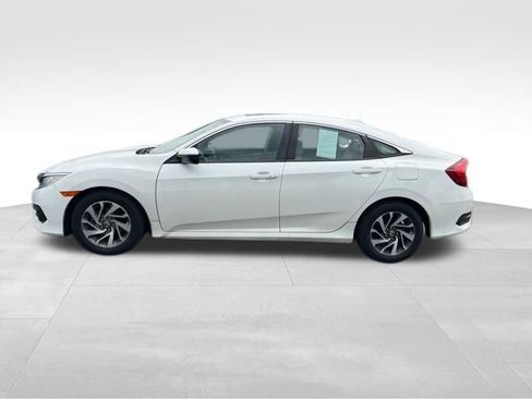 Used 2017 Honda Civic EX image 4