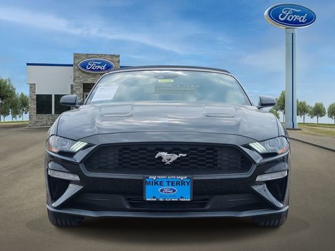 Used 2023 Ford Mustang Premium image 2