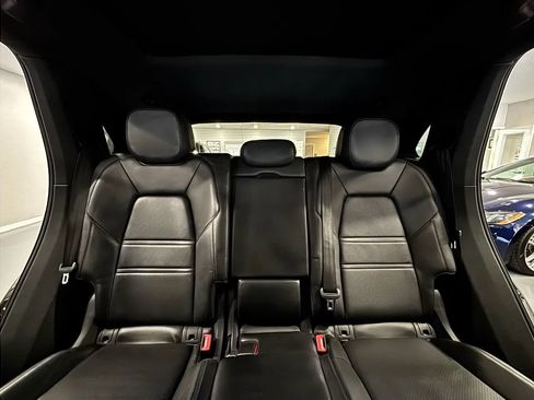 Used 2019 Porsche Cayenne AWD/4WD image 26