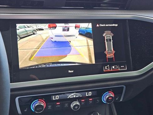 Used 2025 Audi Q3 2.0T Premium w/ Convenience Package image 13