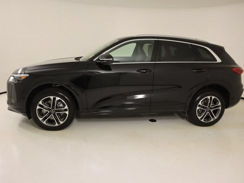 Certified 2025 Audi Q5 Premium w/ Premium Plus AWD/4WD image 2