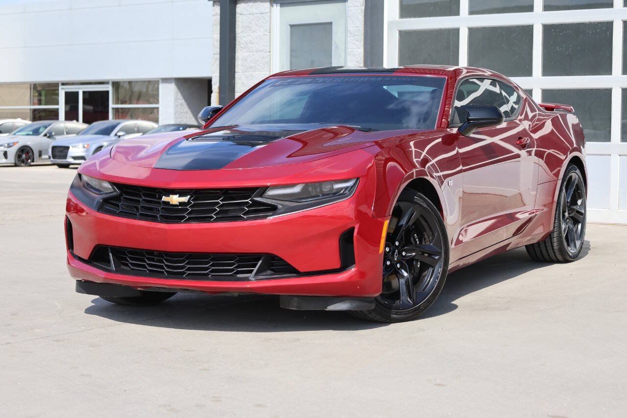 Used 2023 Chevrolet Camaro SS RWD image 3