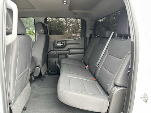 Used 2022 Chevrolet Silverado 1500 Custom AWD/4WD image 17