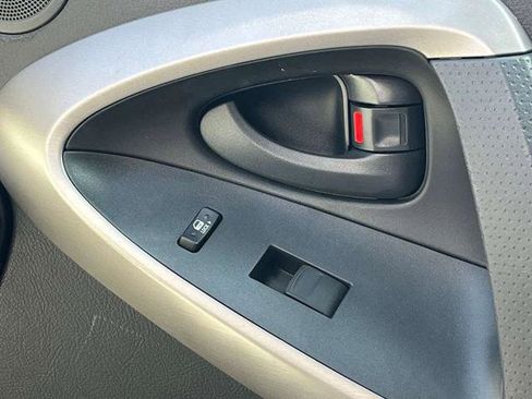 Used 2007 Toyota RAV4 2WD image 32